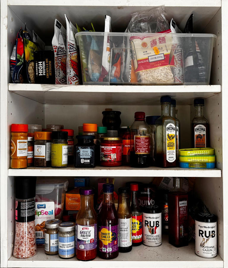 Experts say no one over 30 should still be using these kitchen items