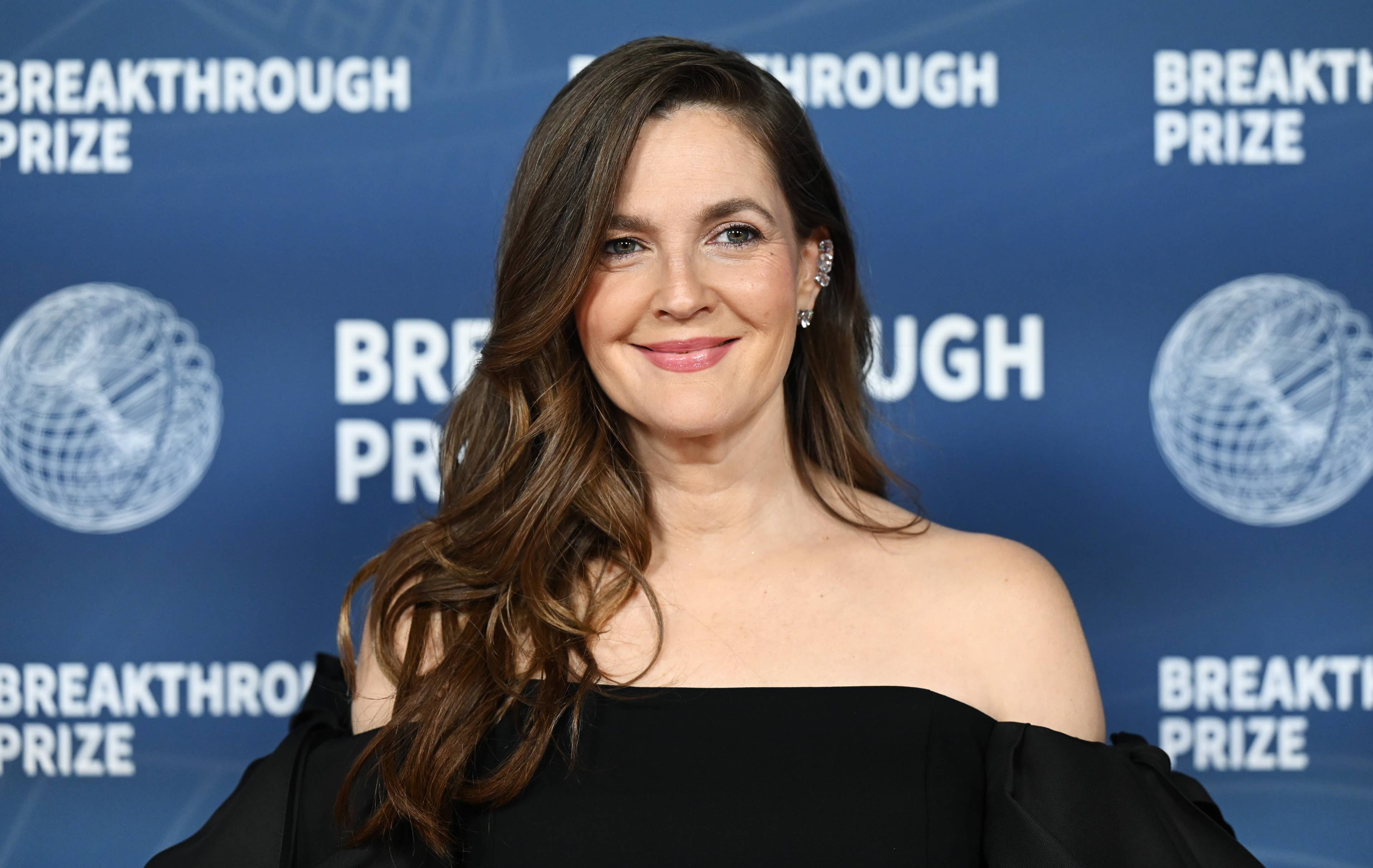 Drew Barrymore's geometric jute rug on sale for $100 at Walmart ...