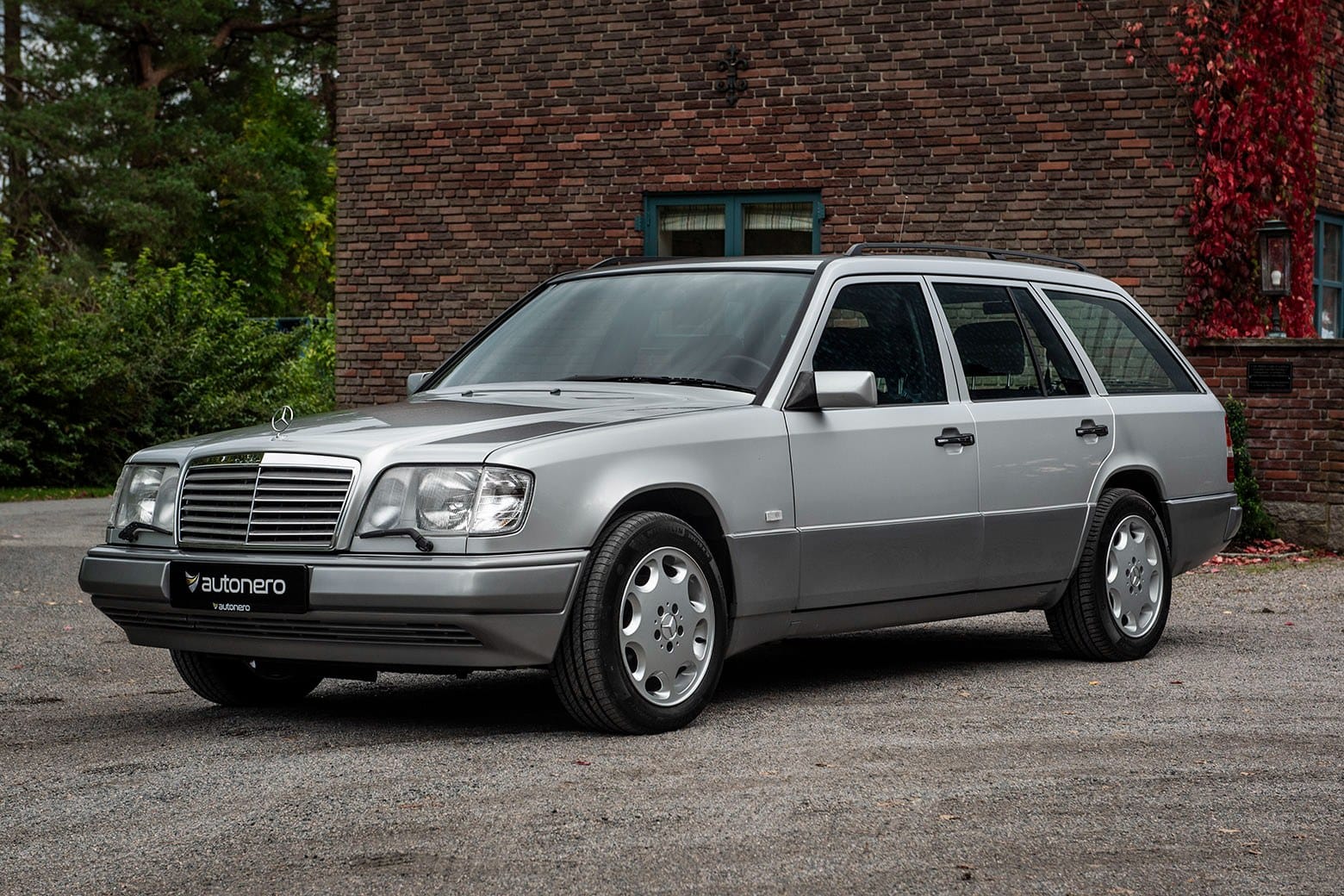 One of 2,317: This turbodiesel, all-wheel-drive Mercedes wagon is live ...