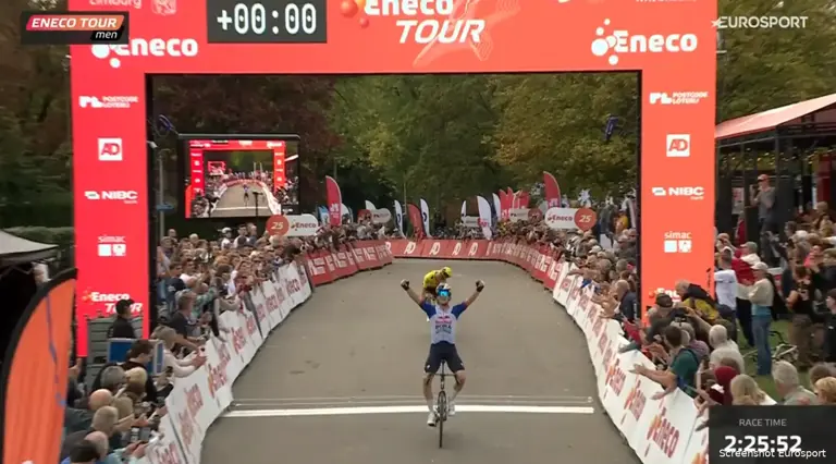🎥 Huising takes a hard fall at Eneco Tour, but person responsible may ...