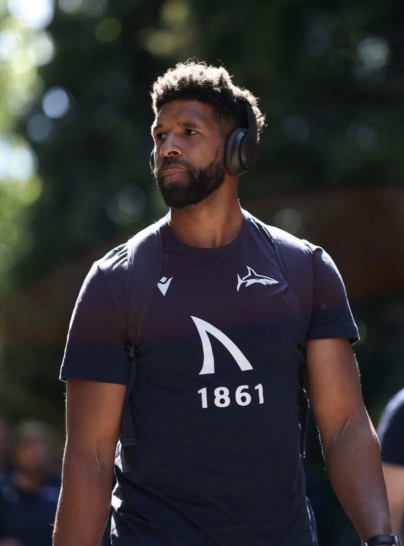 La Rochelle players and fans honour Hyron Andrews’ memory with ...
