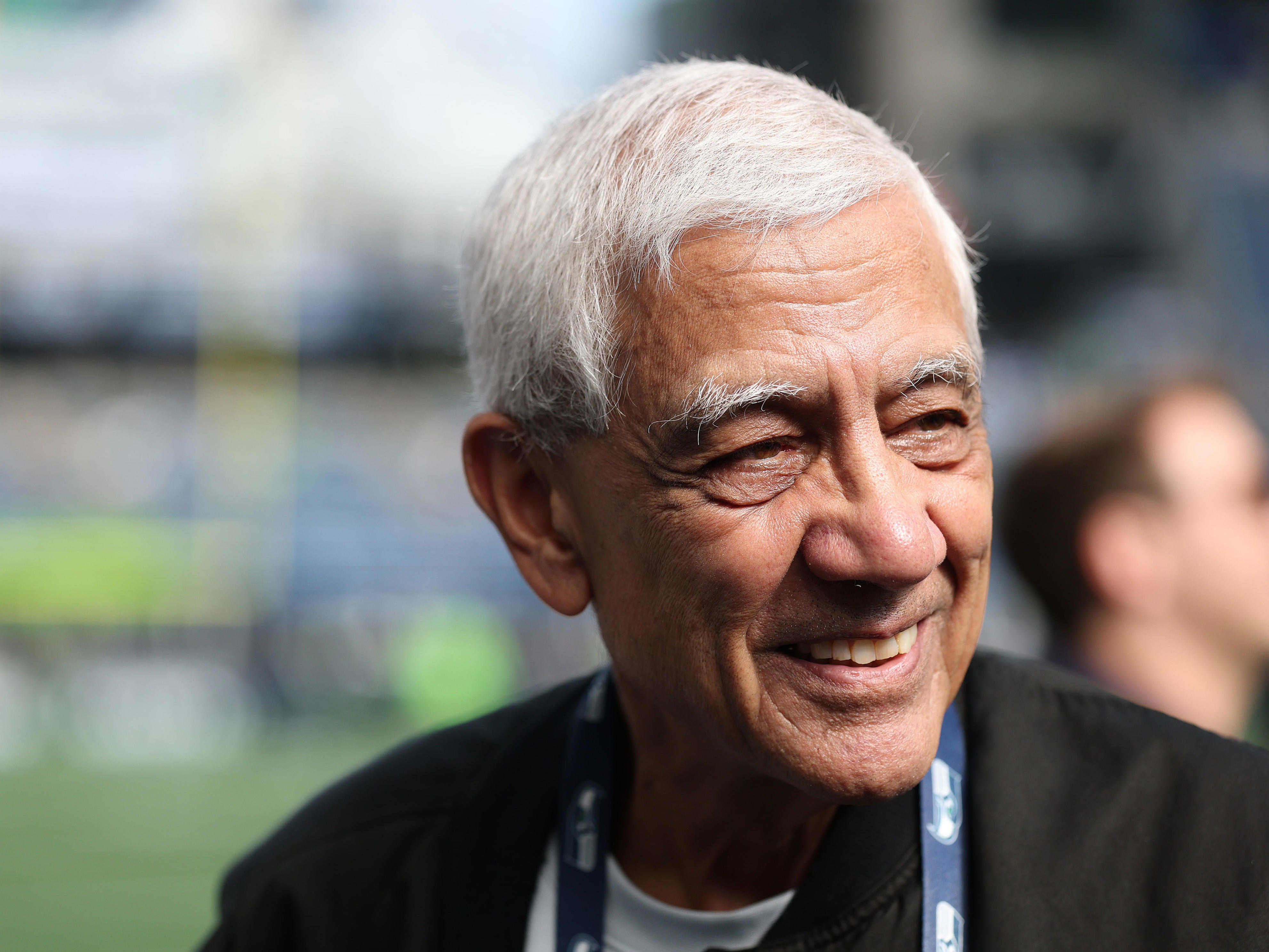 Want to work for a billionaire investor? Vinod Khosla is hiring.