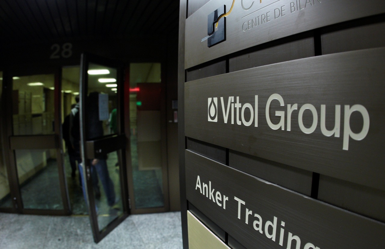 Star oil trader who made wrong-way bet to leave Vitol
