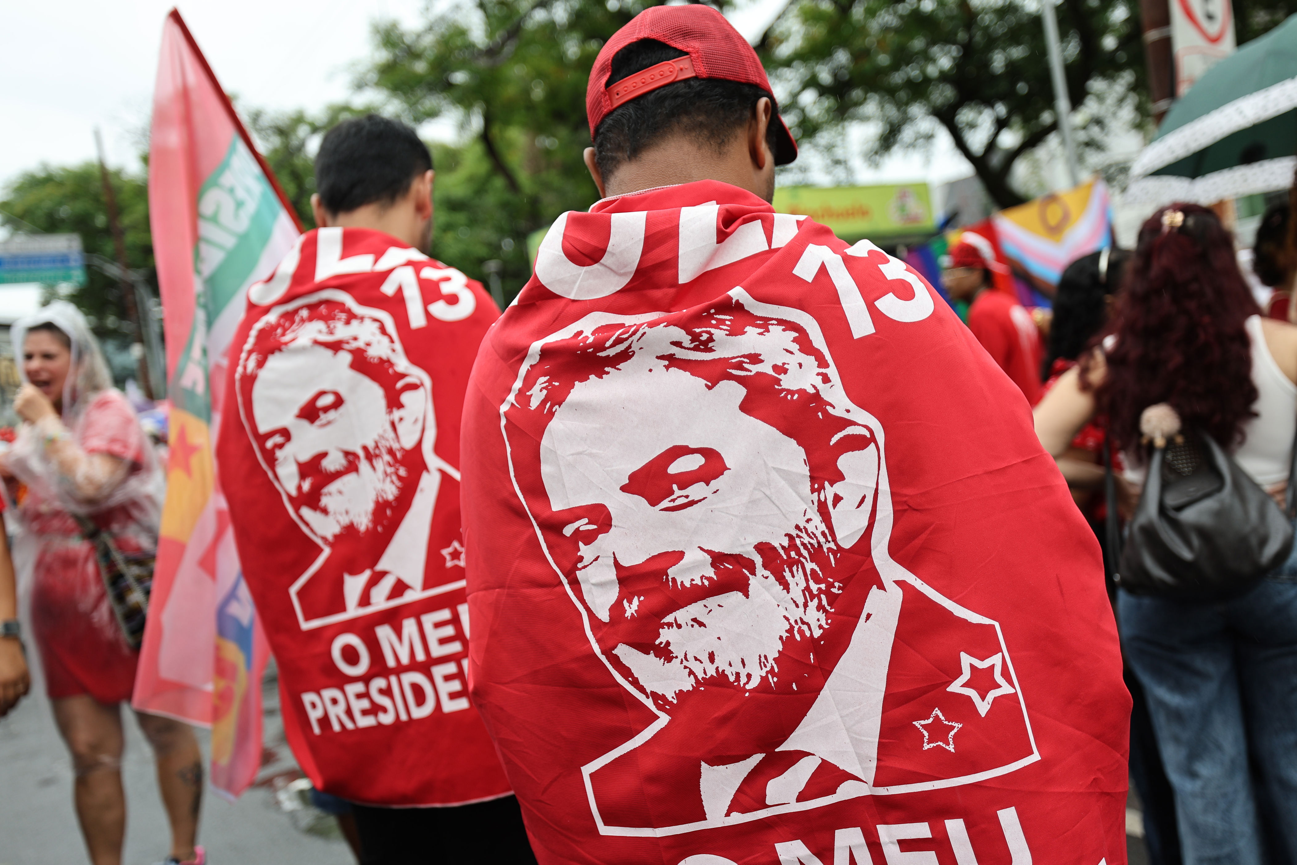 Latest poll shows Bolsonaro maintaining edge over Lula in Brazil run-off