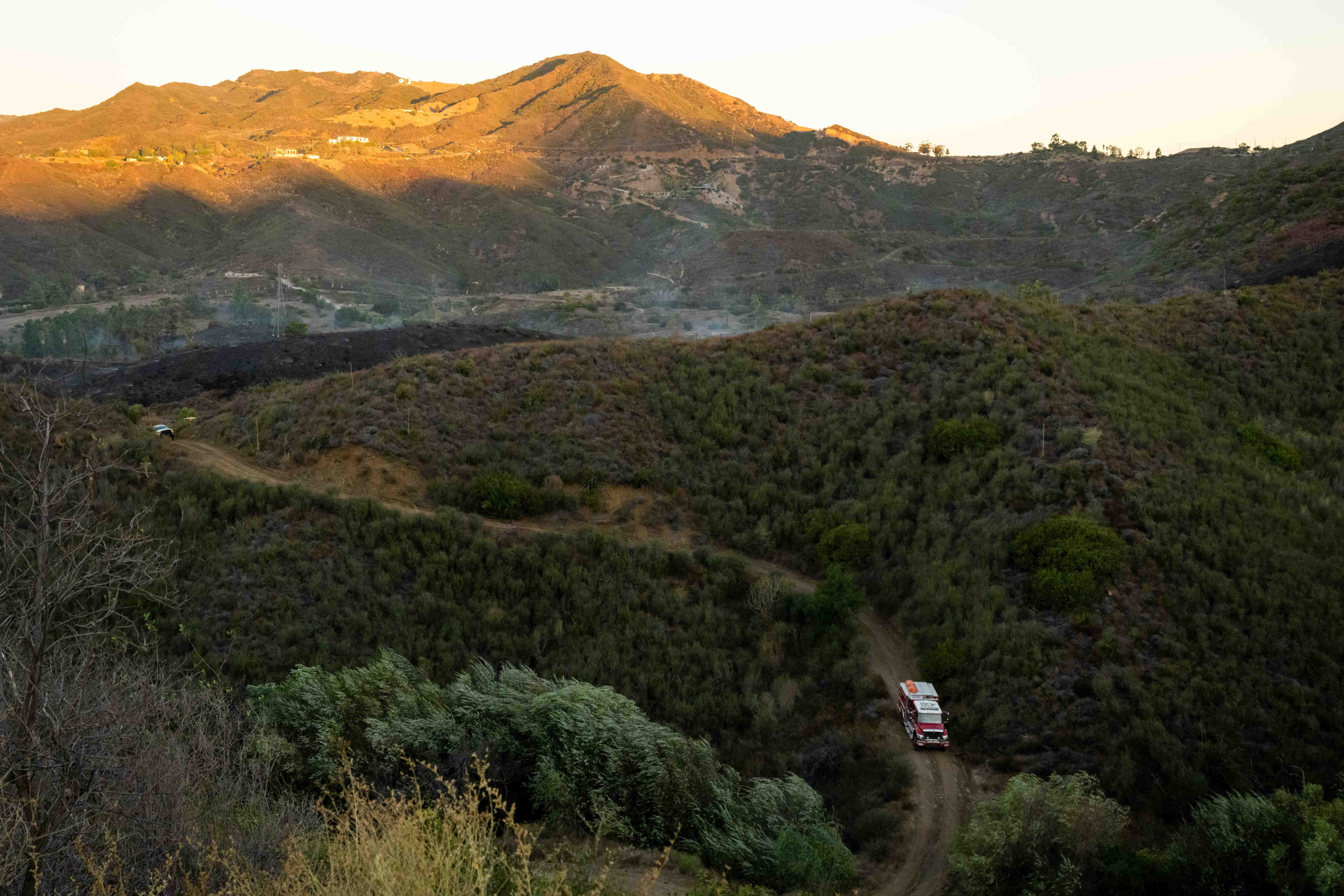 High Santa Ana winds continue across Southern California, cooldown in ...