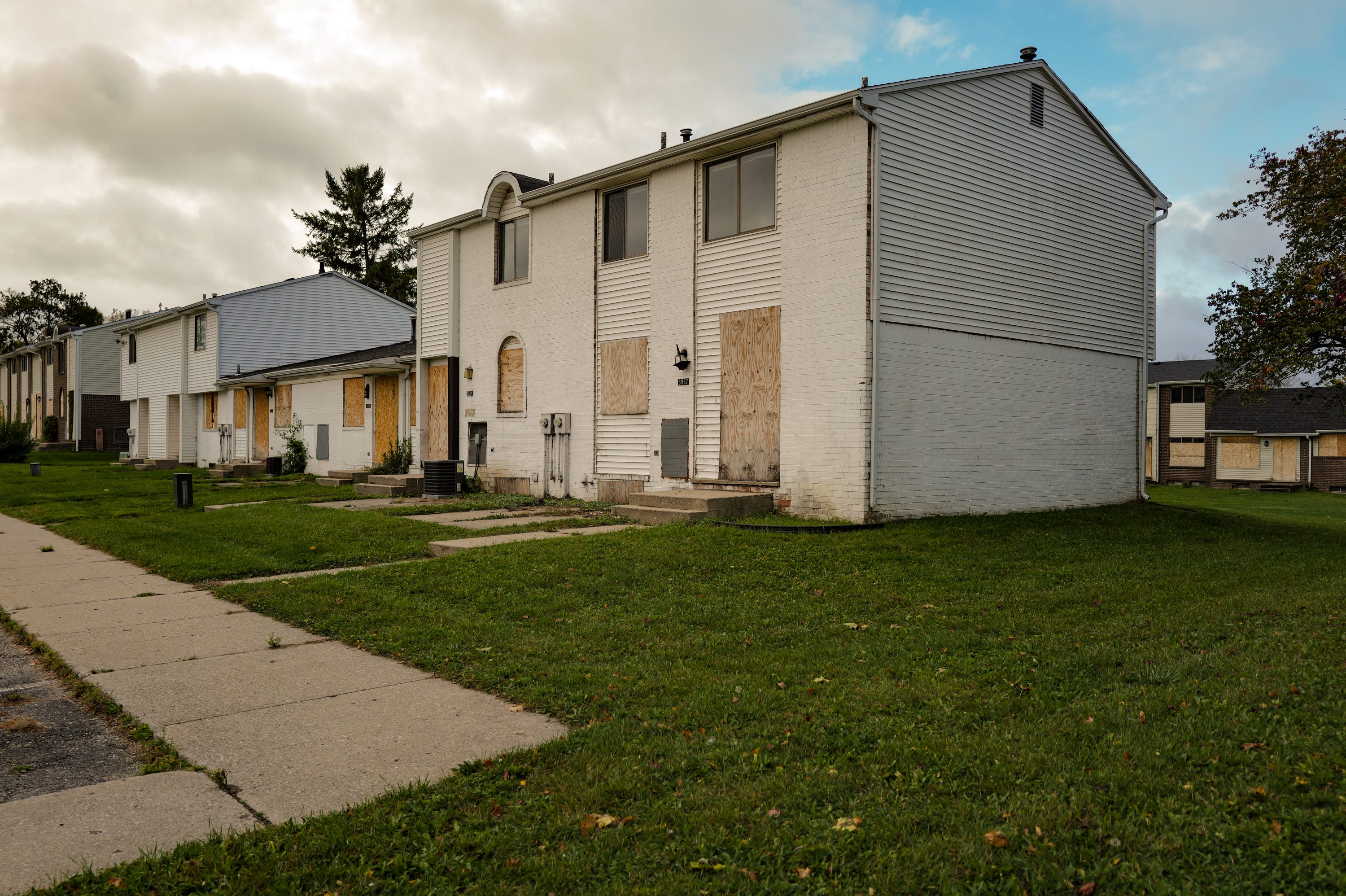 Lansing asks federal judge to appoint receiver again for Sycamore Townhomes