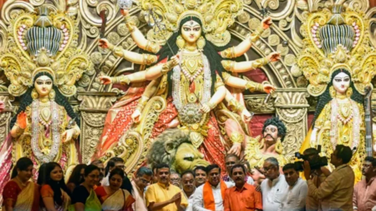 Kolkata's Santosh Mitra Square Durga Puja gets Bengal govt's best of ...