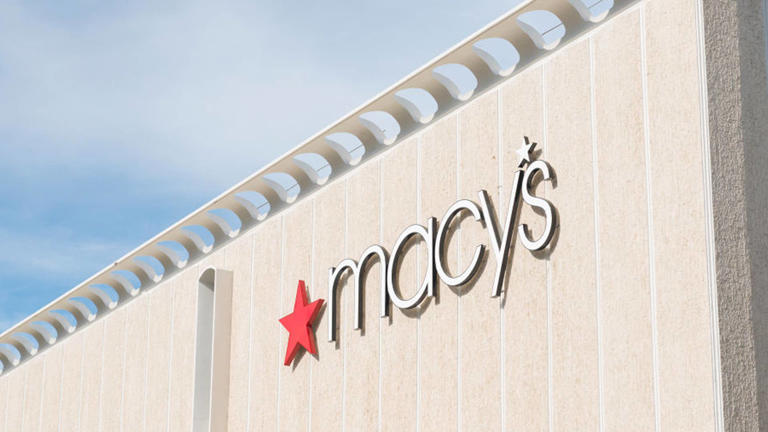 Macy's $28 heirloom-inspired reversible comforter set flips from ...