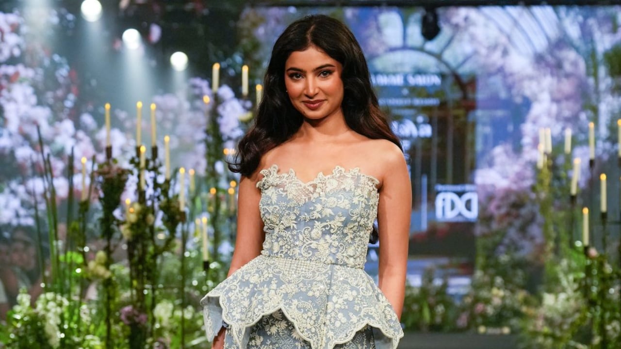 Dhurandhar star Sara Arjun turns showstopper for Anushree Reddy in a ...
