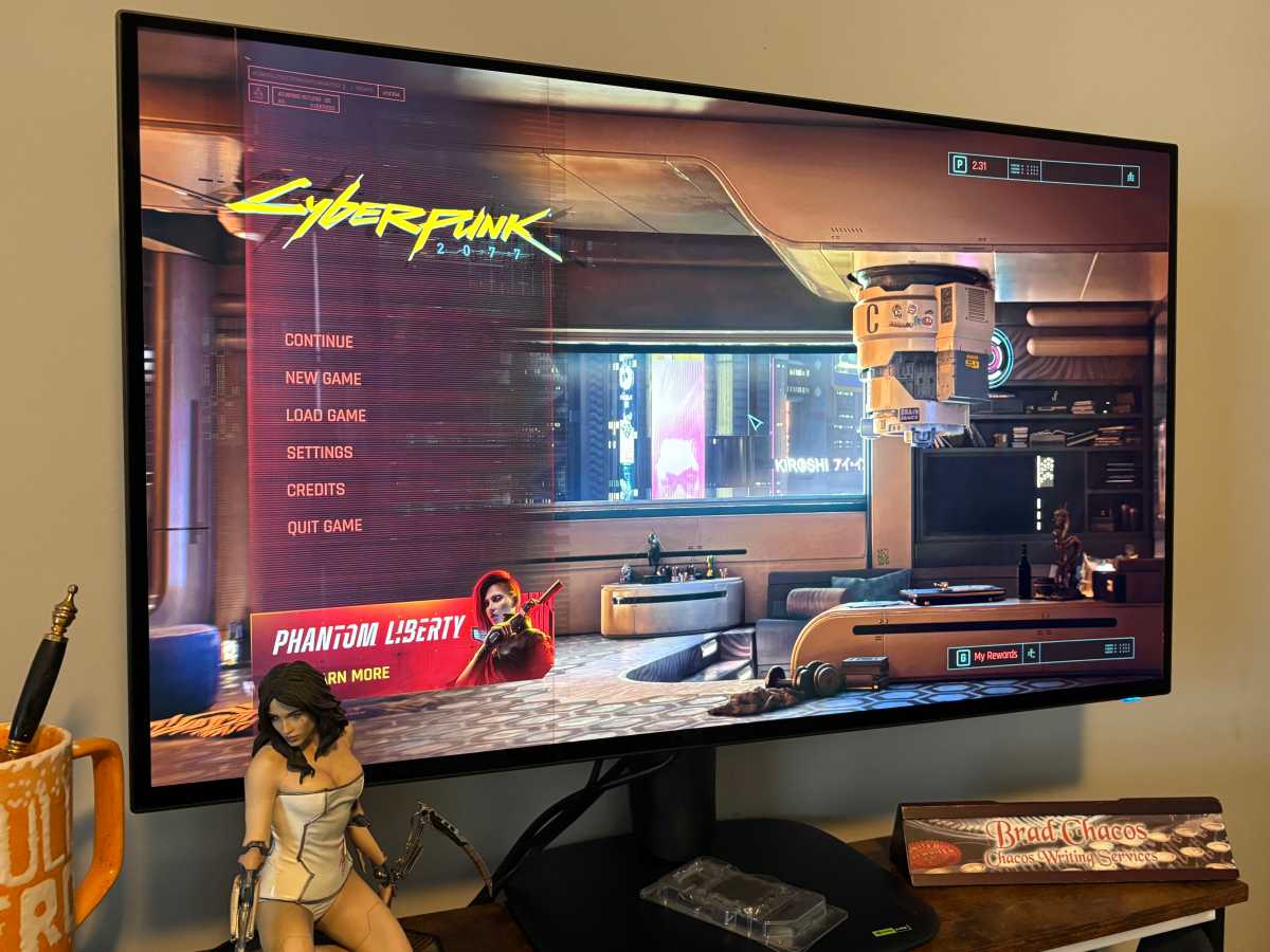 Alienware’s $699 monitor finally fixes the thing I hate about OLEDs