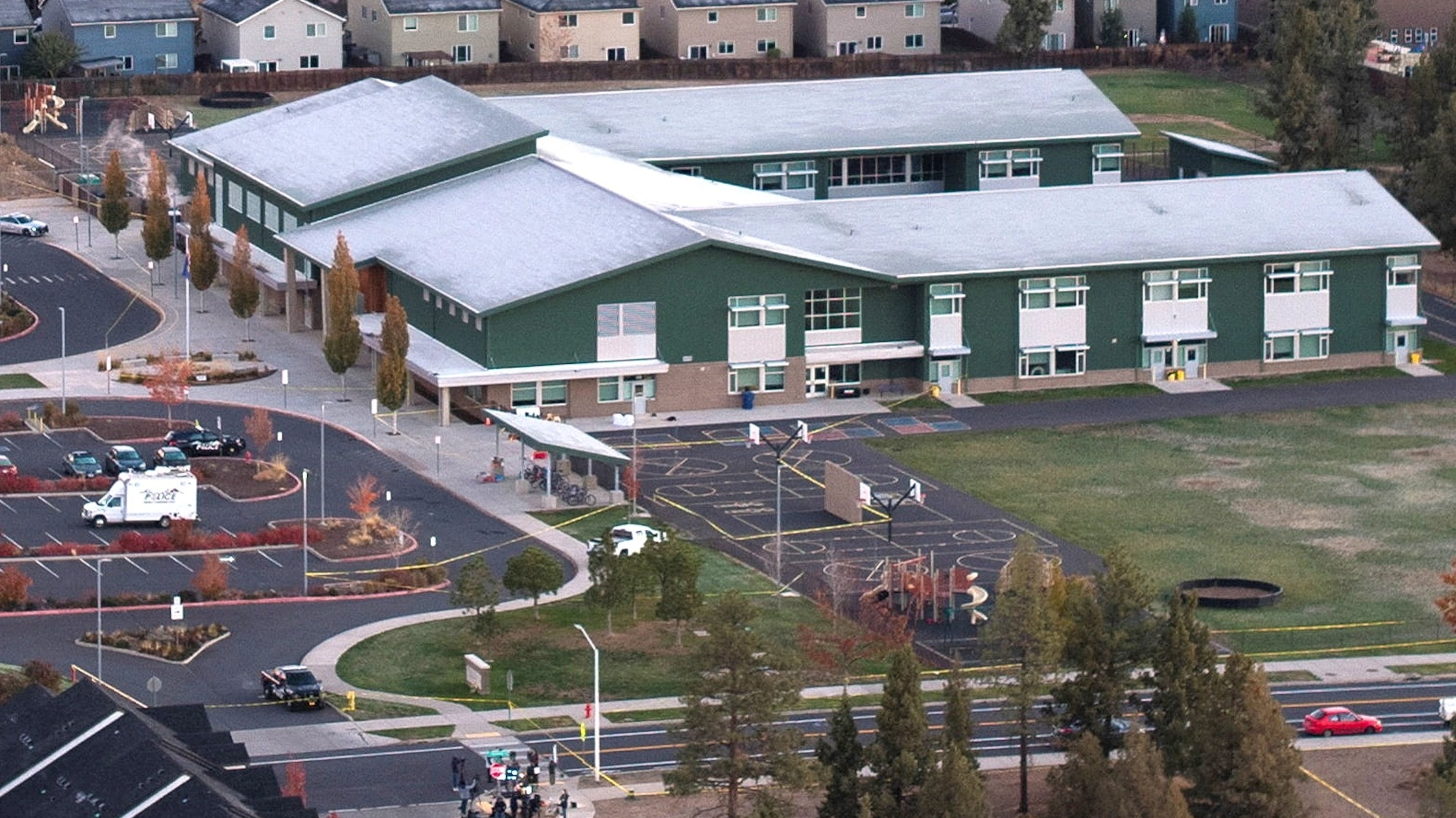 'Heroic' bystander who stopped suspect in Oregon elementary school shooting ID'd