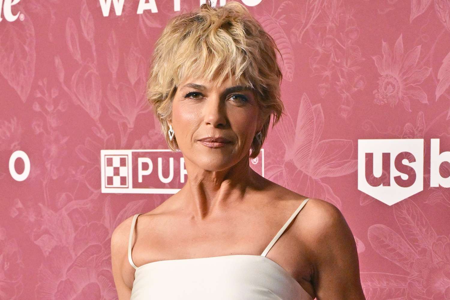 Selma Blair breaks her silence on plane arrest in lengthy statement ...