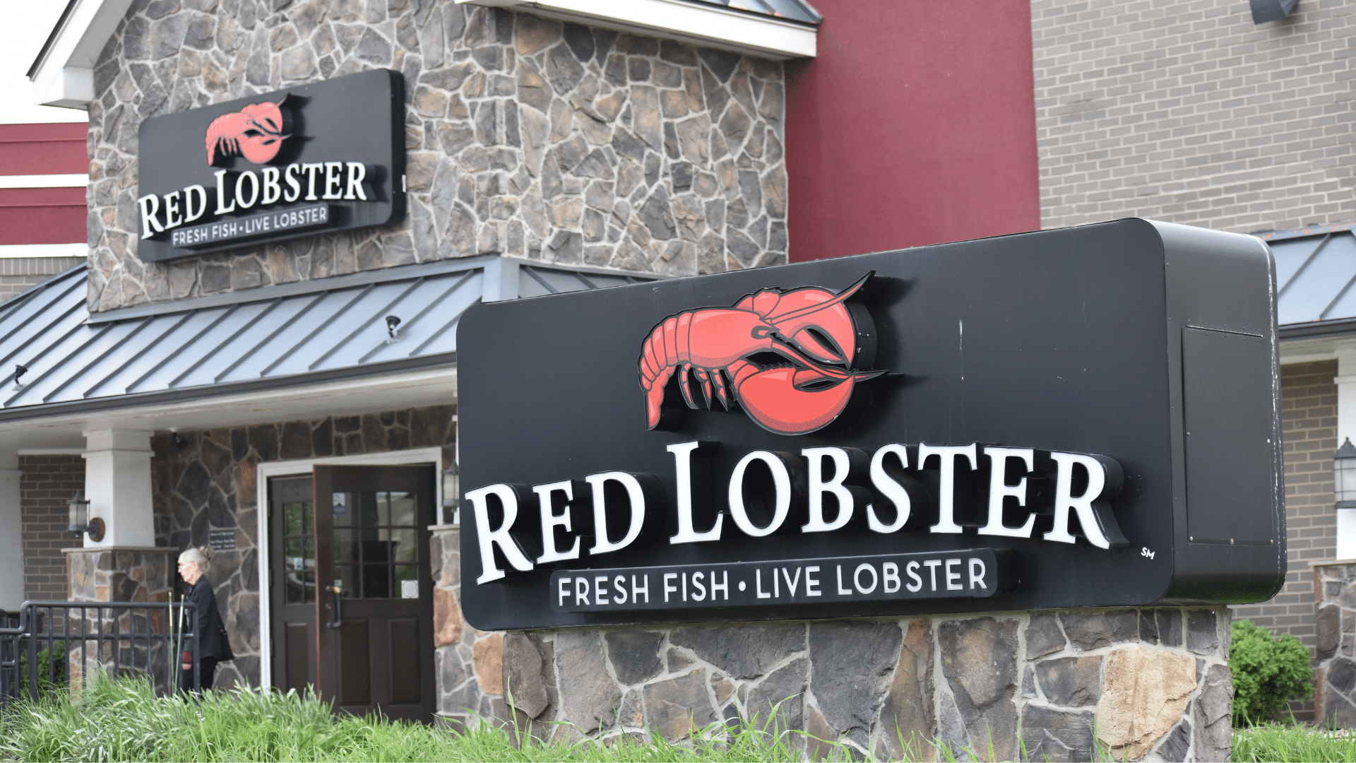Red Lobster creditors sue over endless shrimp promotion they say helped ...