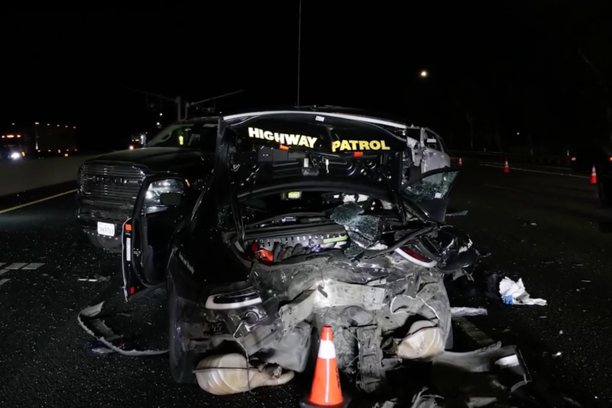 Sleeping Tesla driver using self-driving mode crashes into police car
