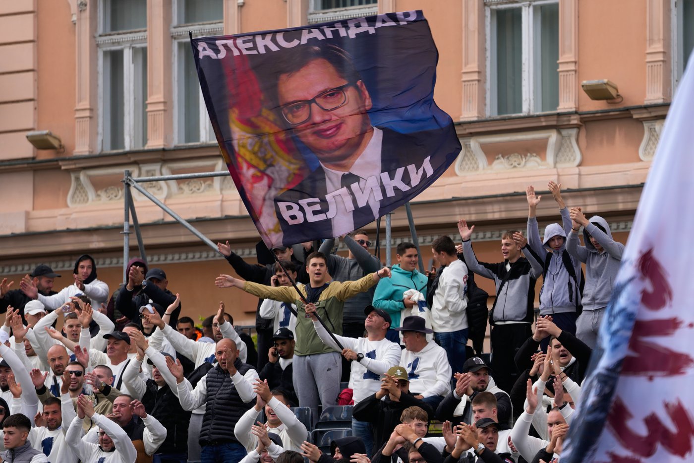 Serbian populist leader Aleksandar Vucic returns to tragedy-hit Novi ...