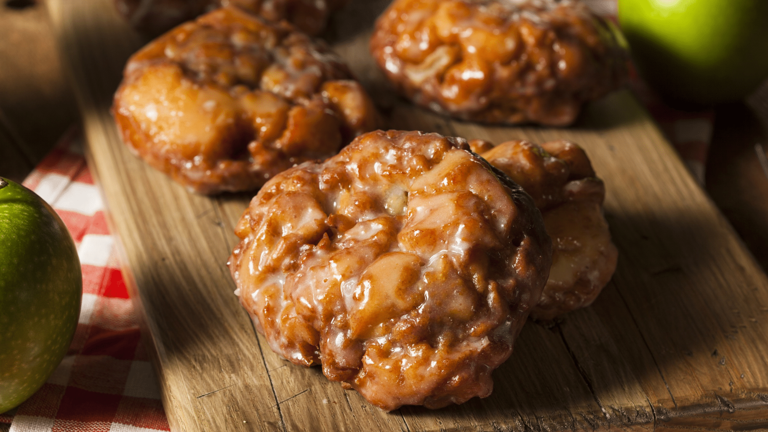 This popular cookie chain closes all its stores just one day after ...