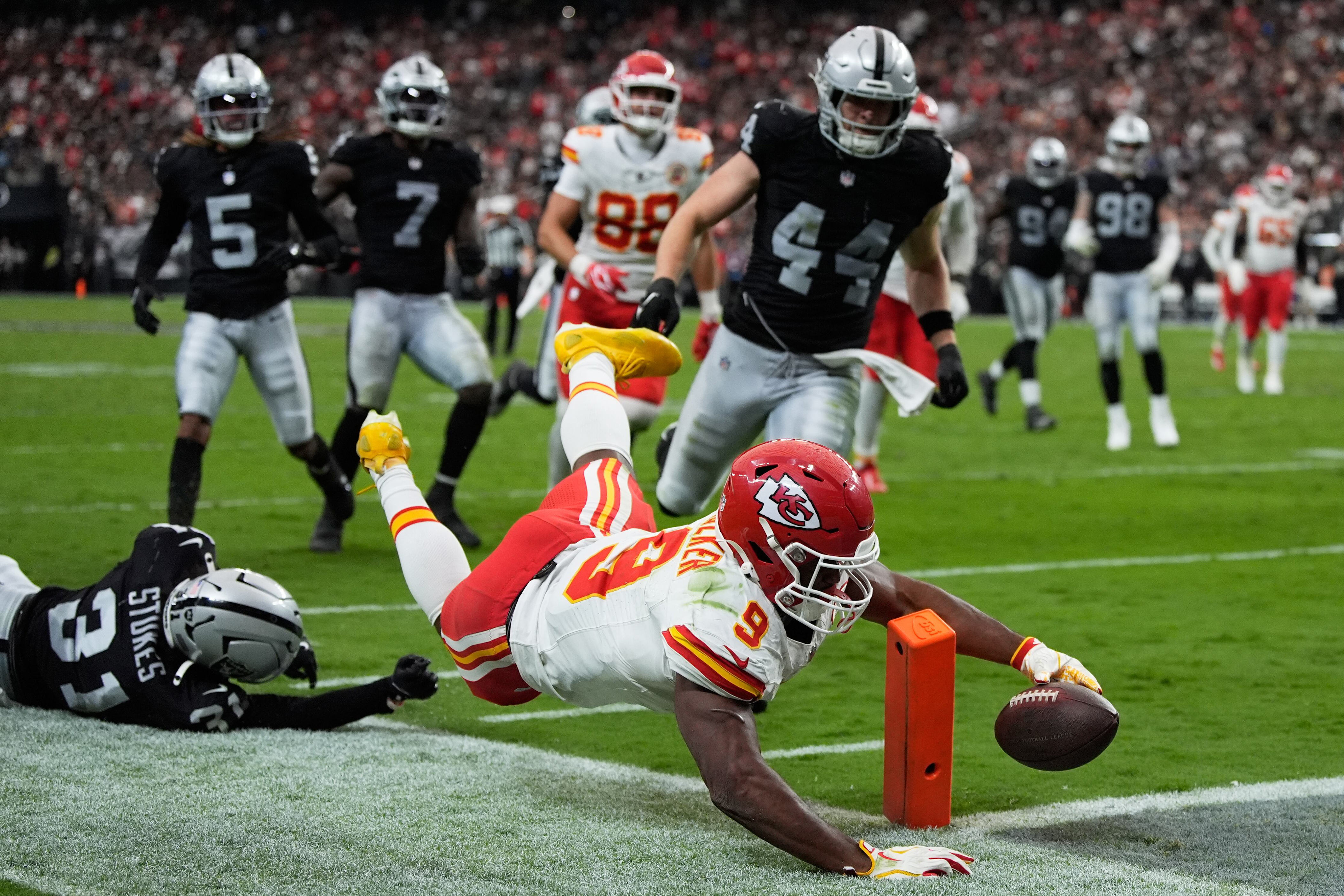 Chiefs roll into week 6 unbeaten as winless Chargers face a daunting ...