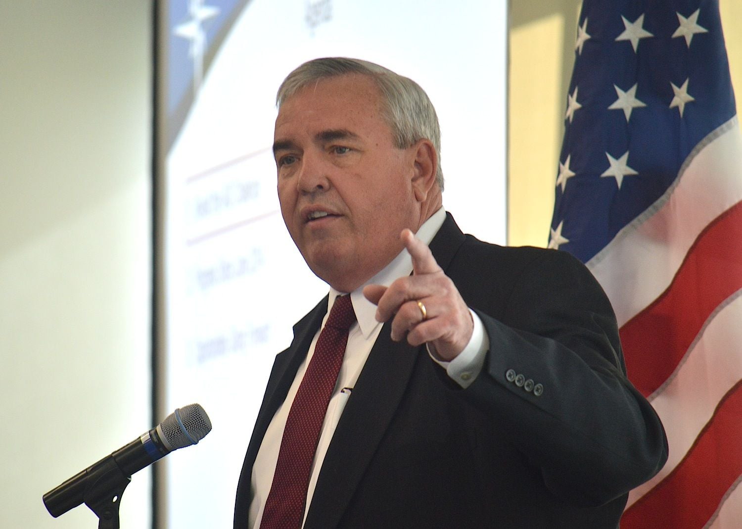 Metropolitan Washington Airports Authority chief announces retirement