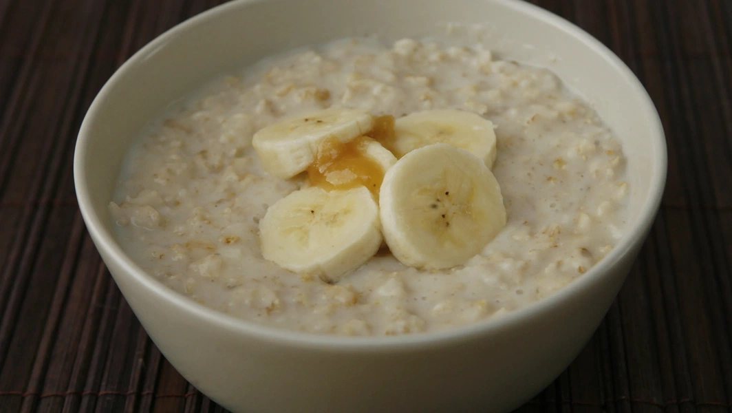 Oatmeal secrets for a healthier morning routine