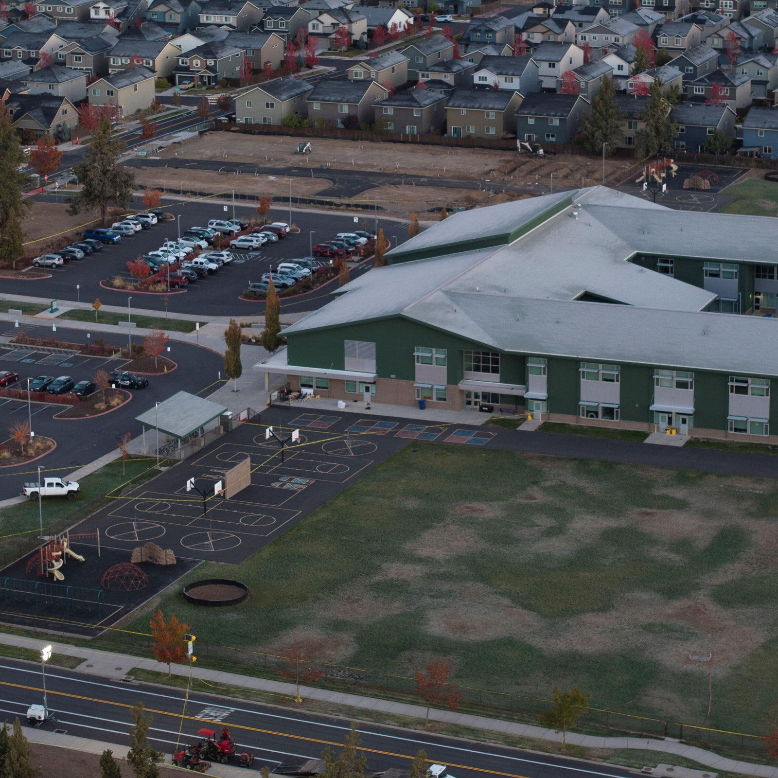 Oregon school shooter ID'd, used shotgun bought by mother, sources say