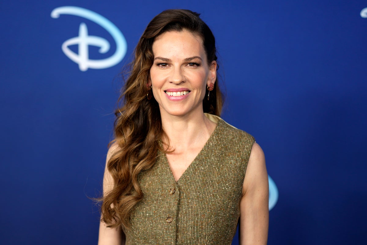 Hilary Swank hits out at backlash for older pregnant women