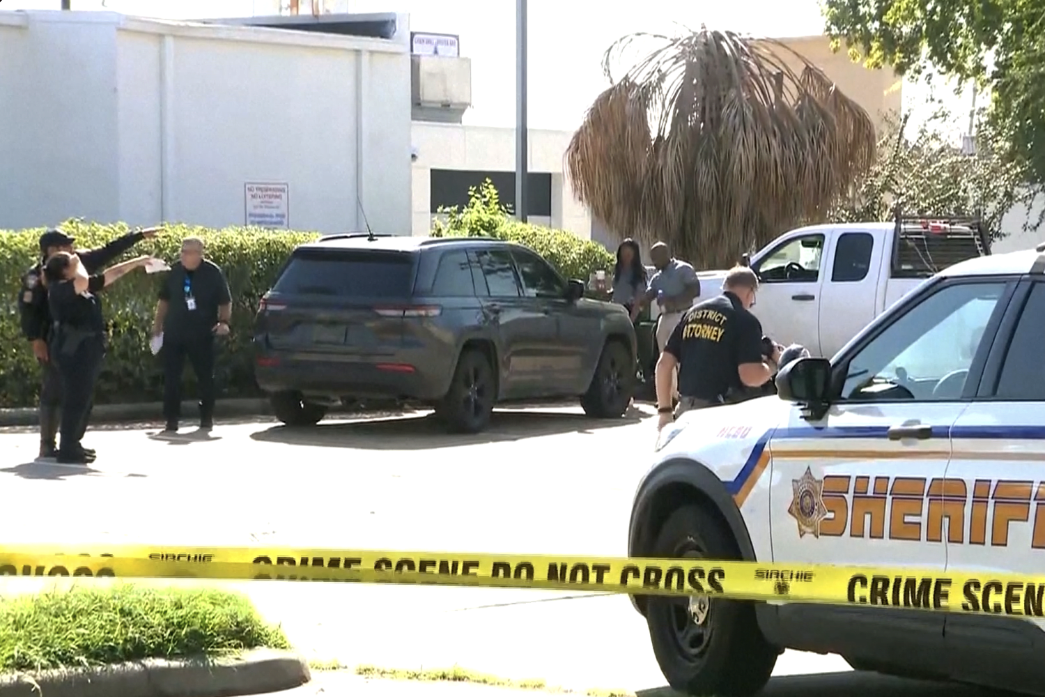Immigrant ICE was seeking when its agent hit a man with its SUV has ...