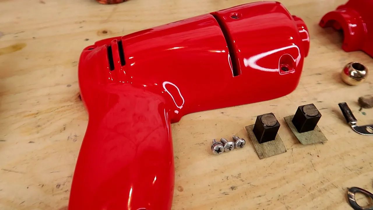 I found a broken drill in the trash! 🛠️