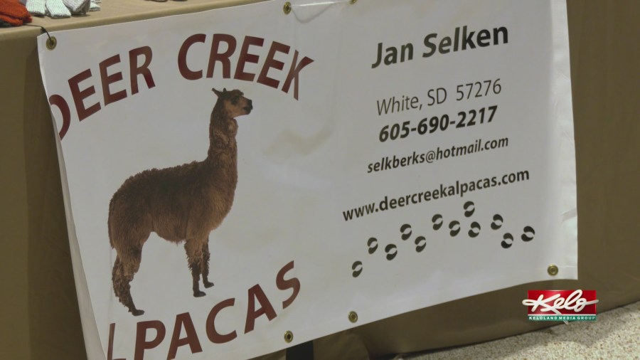 Businesses greet hunters at Sioux Falls airport