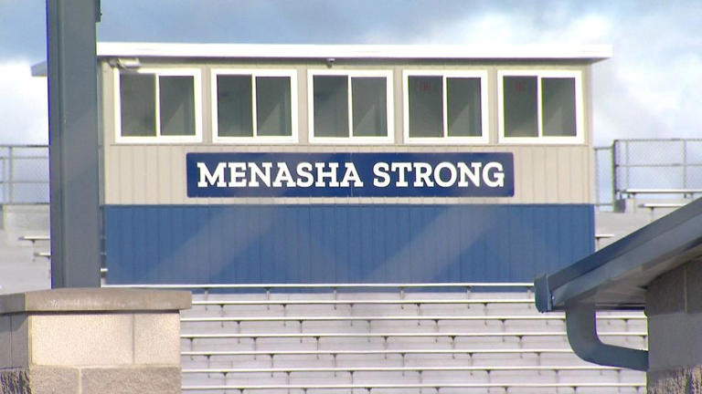 Menasha High rallies votes in T-Mobile sweepstakes to fund Calder ...