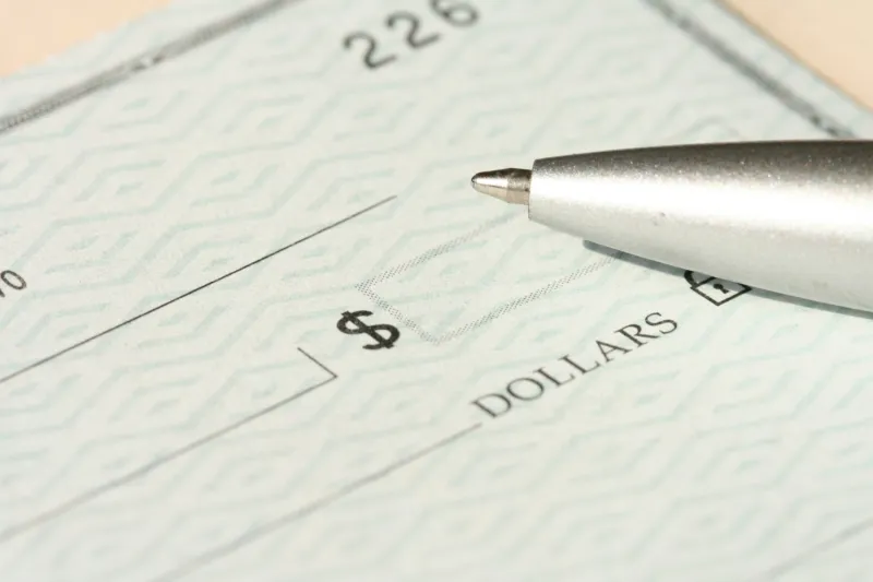 Banks see sharp drop in cheque use ahead of 2027 phaseout