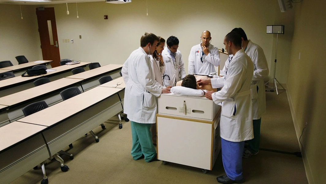 Your guide to thriving healthcare careers