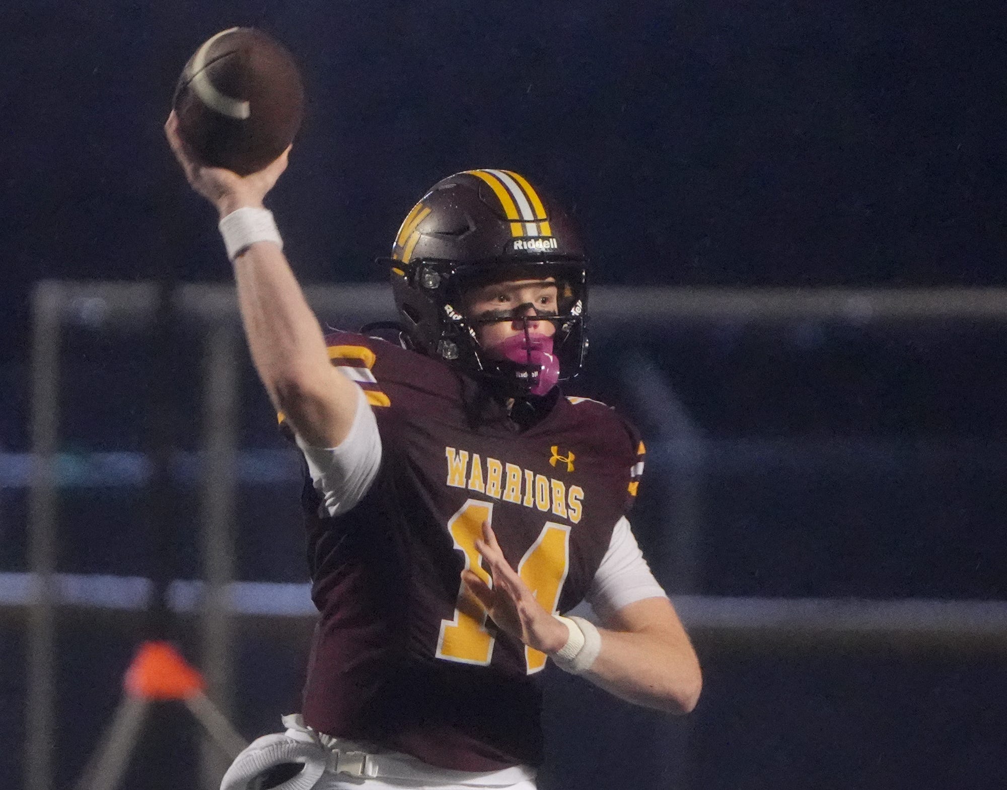 Walsh Jesuit football score vs. Bishop Watterson High School. Eagles blank Warriors