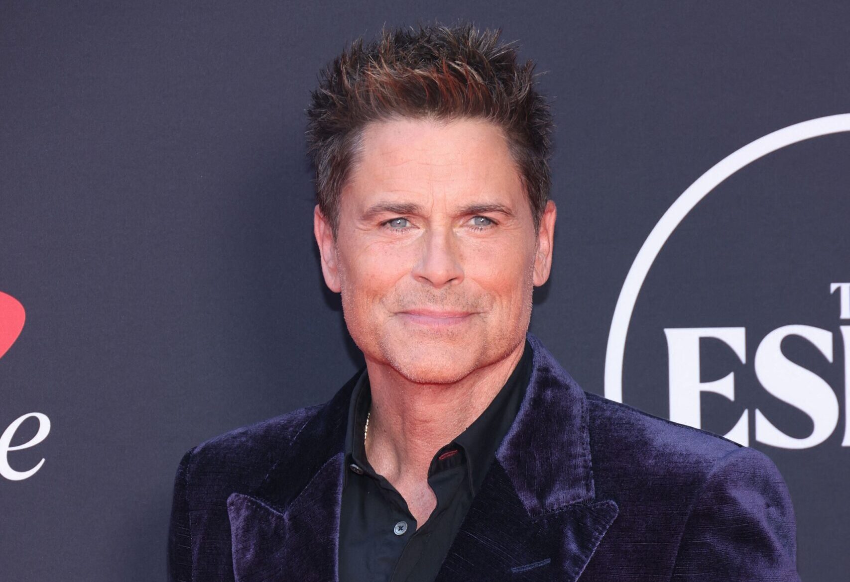 Rob Lowe is unrecognizable in dramatic new role