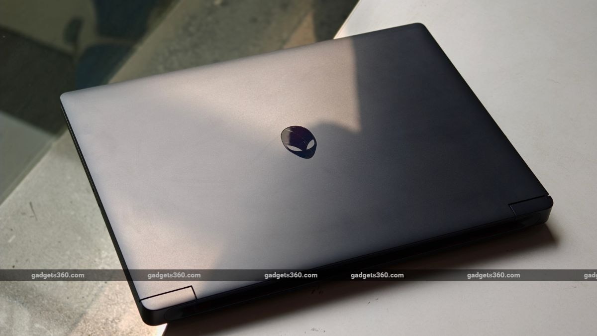 Dell Alienware 15 (2026) review: Gaming power with a catch