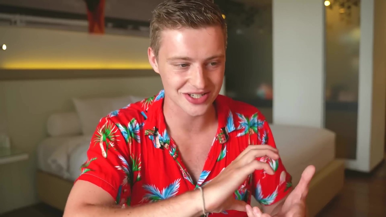 Oscar Owen reacts to David Blaine and Dynamo magic tricks
