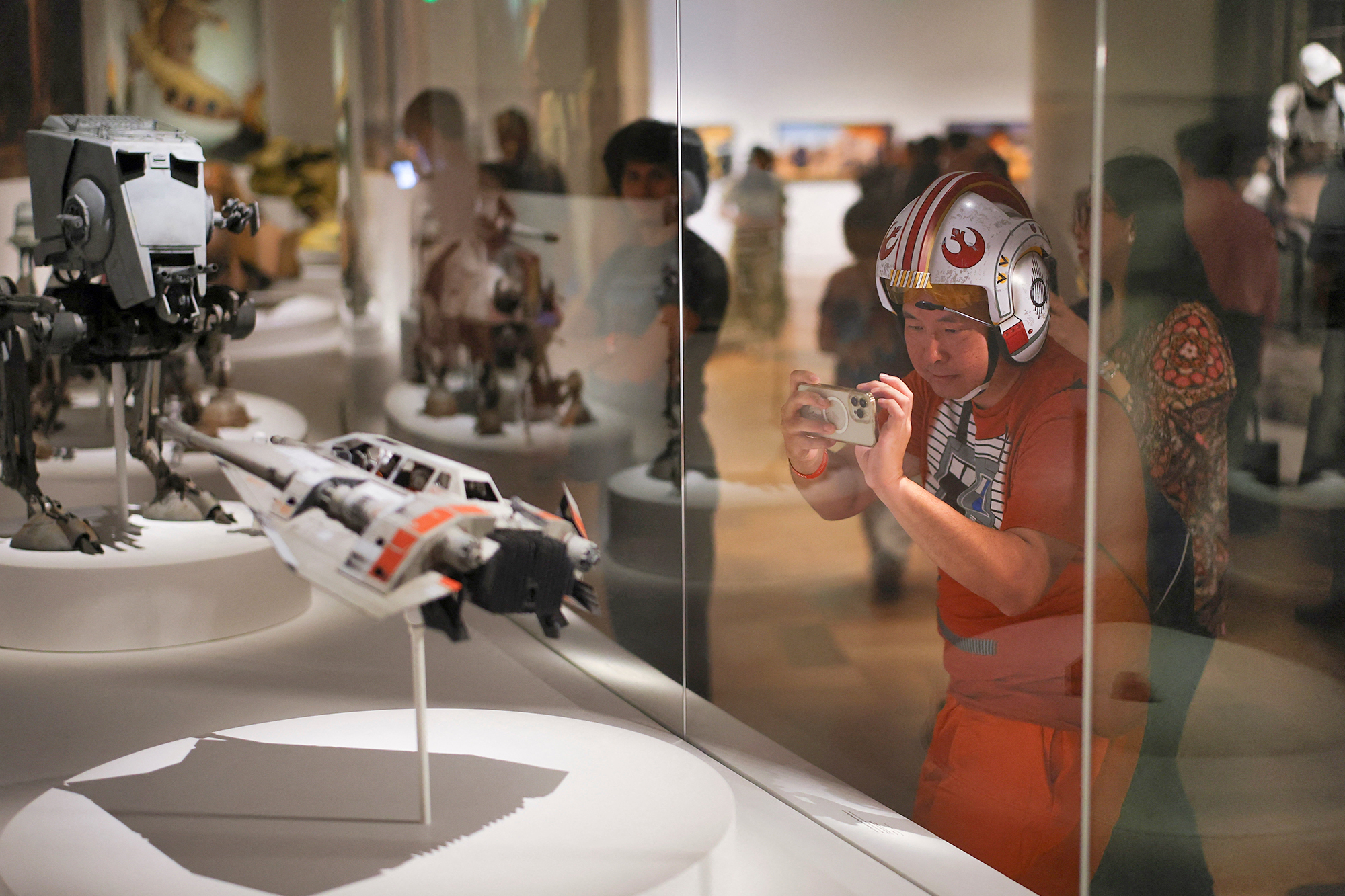 Lucas Museum takes a light saber to pretentious art museums — force ...
