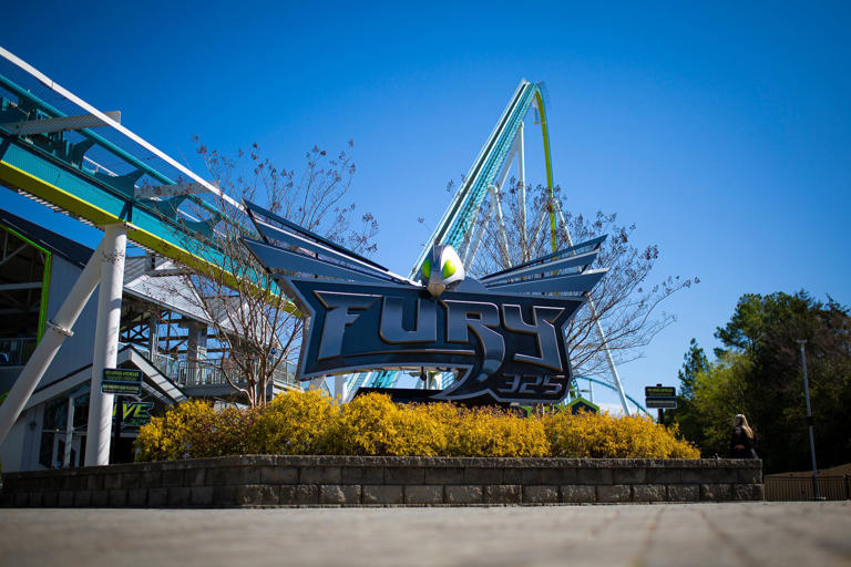 Carowinds addresses ride closures after deadly roller coaster fall at ...