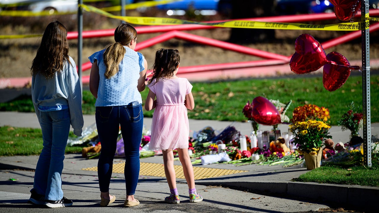 Teacher saved lives when she tackled gunman during Oregon school ...