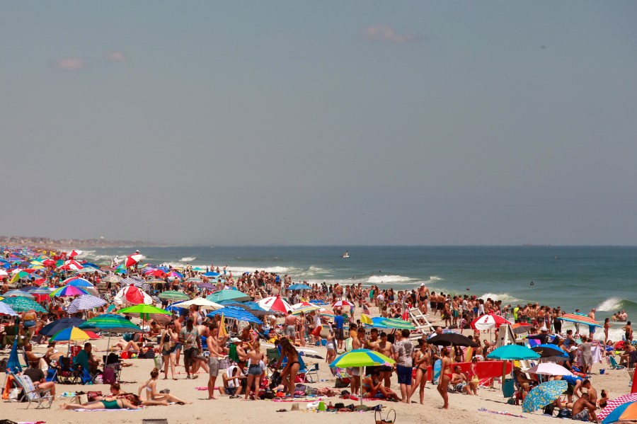 Man shares story behind 'Portraits of Jersey Shore'
