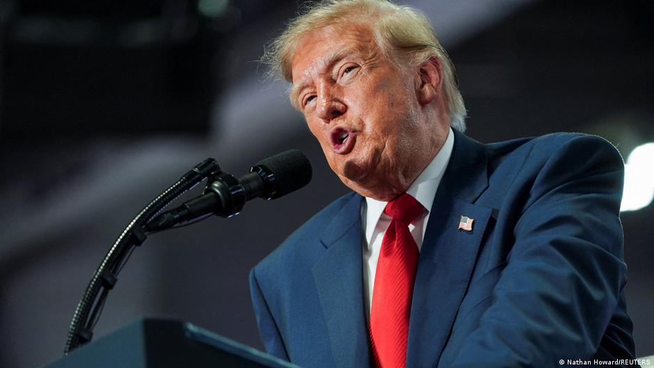 Trump puts new Russia sanctions on hold