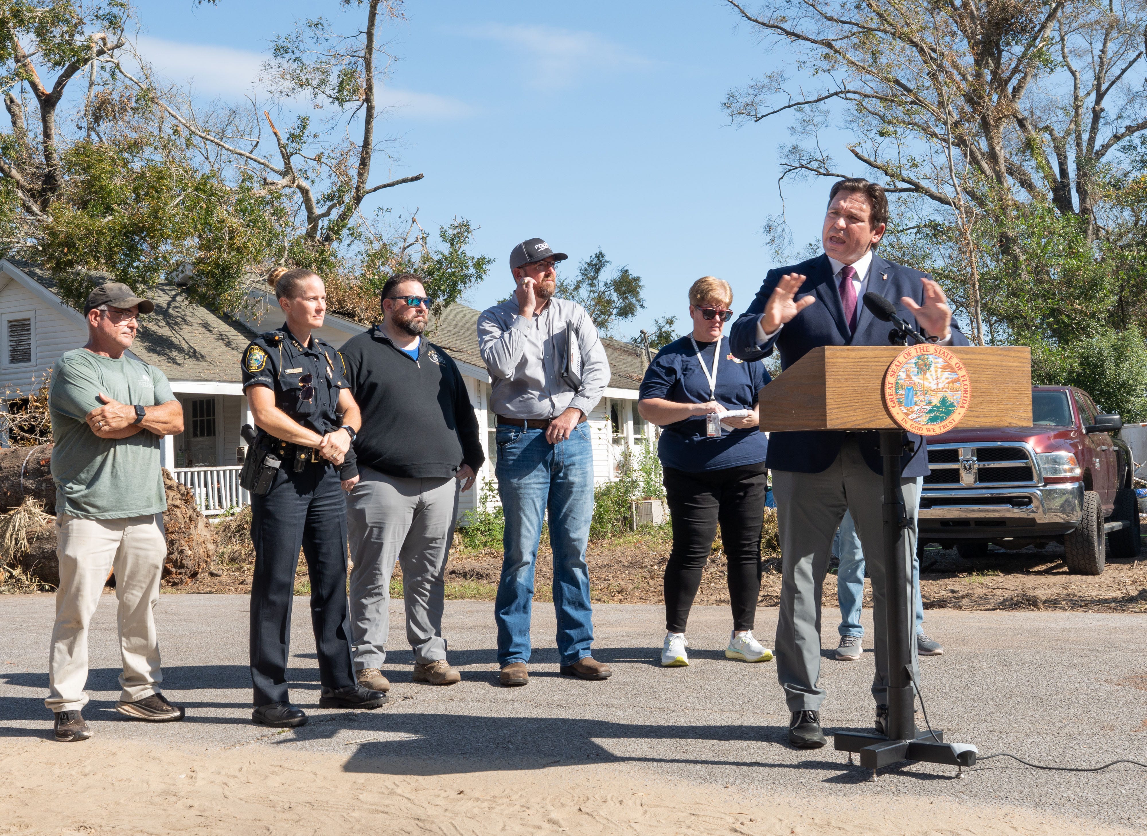 Did DeSantis order Santa Rosa schools to reopen? Here's what text ...