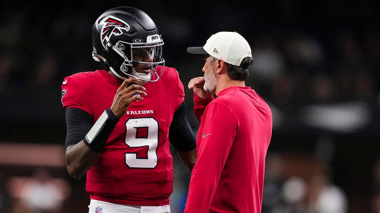 Falcons' Michael Penix cleared to face Bears following rib injury as ...