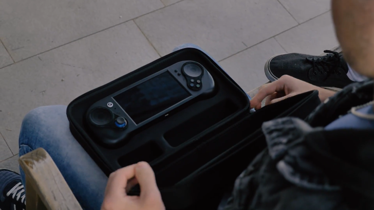 This handheld gaming PC had the Steam Deck's idea in 2014, and almost ...