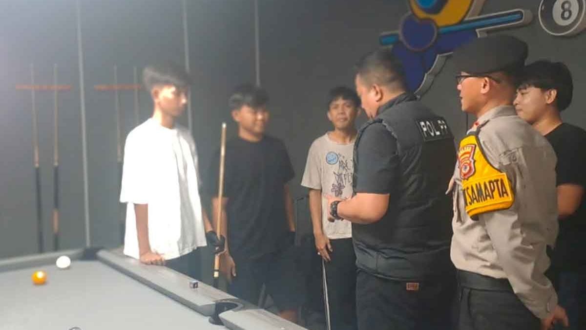Razia jam malam pelajar Purwakarta, siswa masih berkeliaran di atas ...