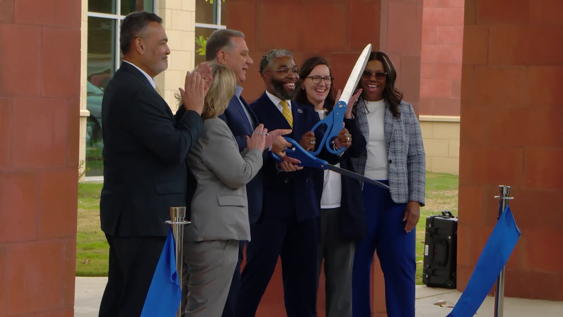 VA celebrates ribbon-cutting for new Millington clinic