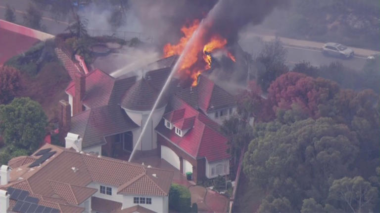570-acre Norte fire burns homes in San Clemente, San Juan Capistrano ...