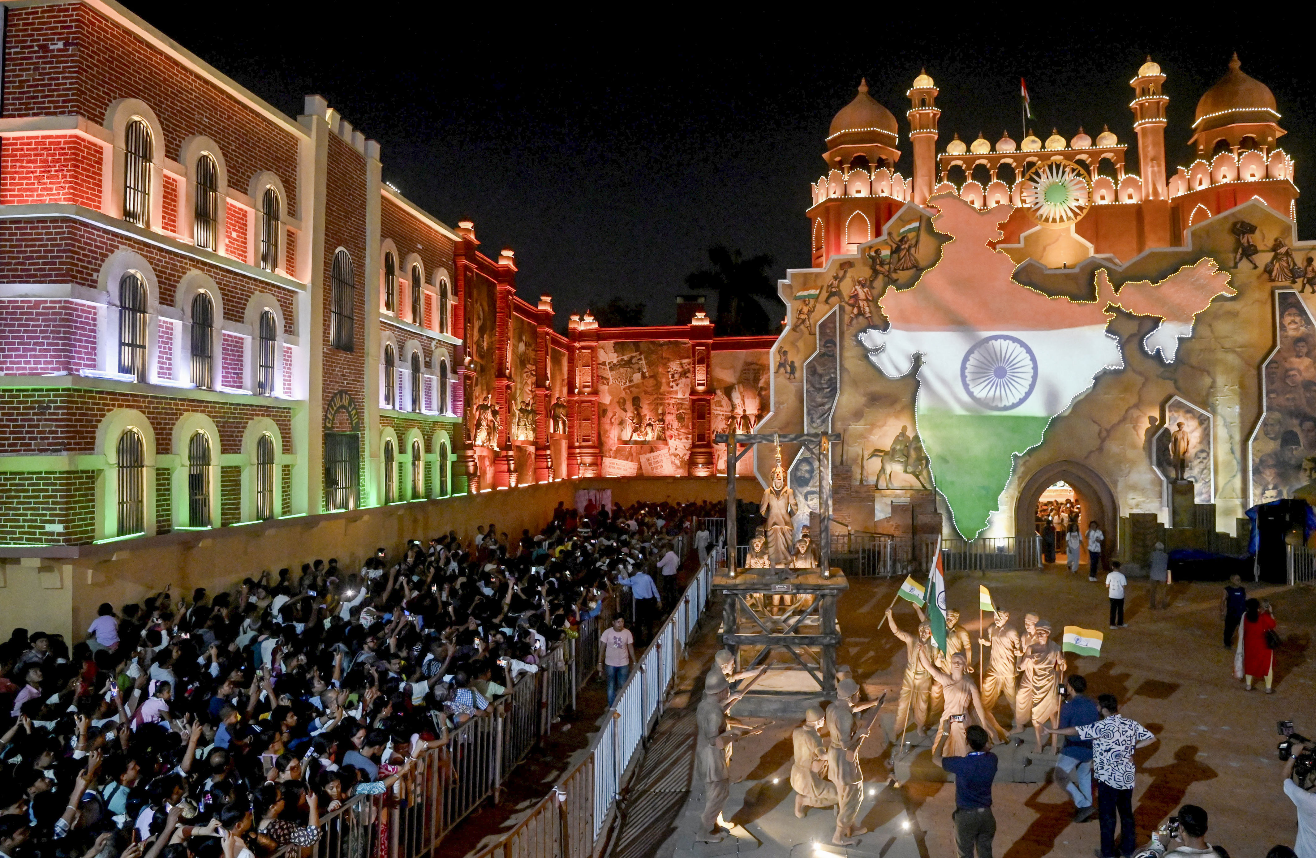 From Ram temple to Vande Mataram, Kolkata Durga Pujas draw on heritage ...