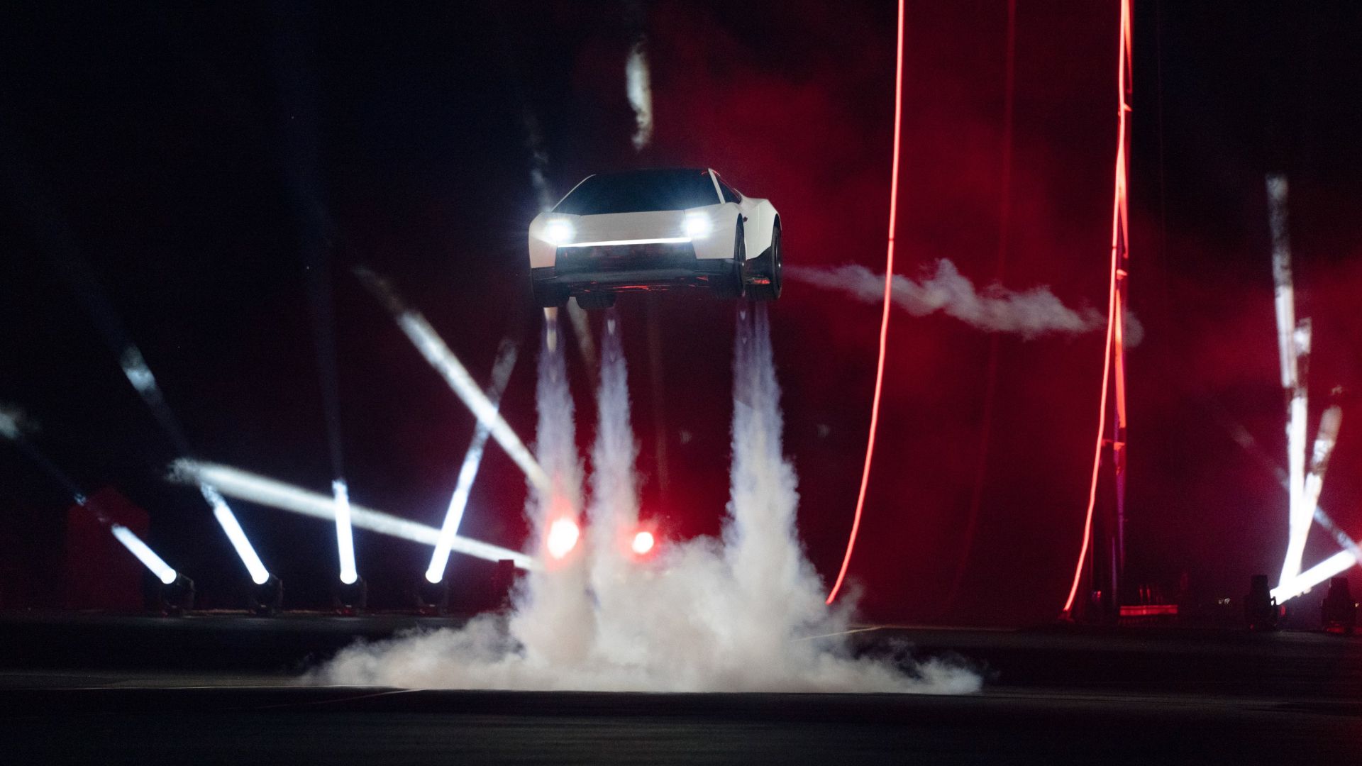 Tesla's flying roadster could attempt the jump that even Evel Knievel ...
