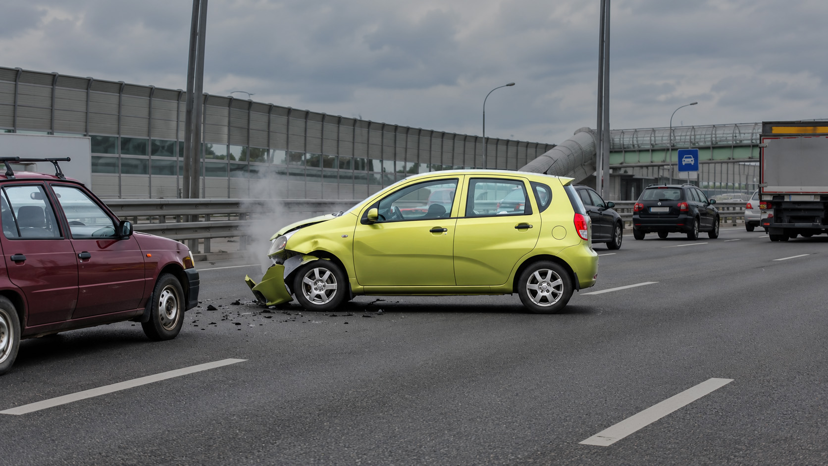 Dashcam captures a traffic crash