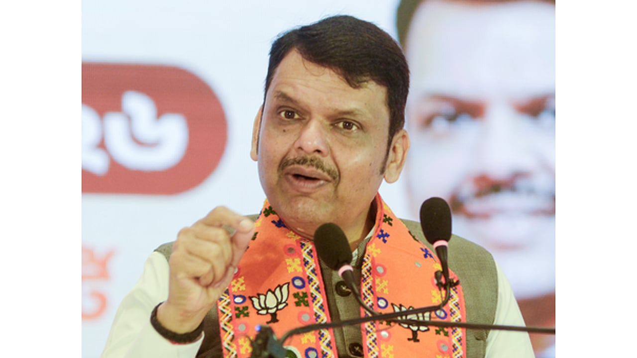 Farmer sends money order of Rs 5,000 to Maharashtra CM Fadnavis over ...